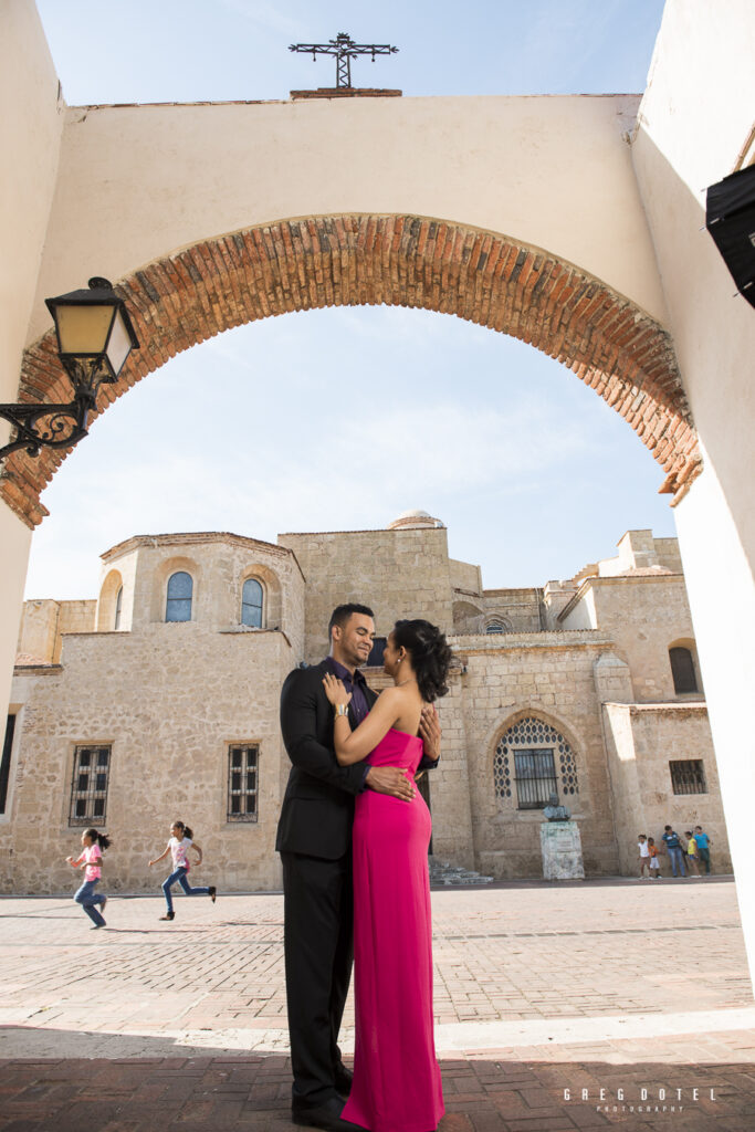 fotografo de bodas y sesión de novios en la Zona Colonial de santo domingo republica dominicana