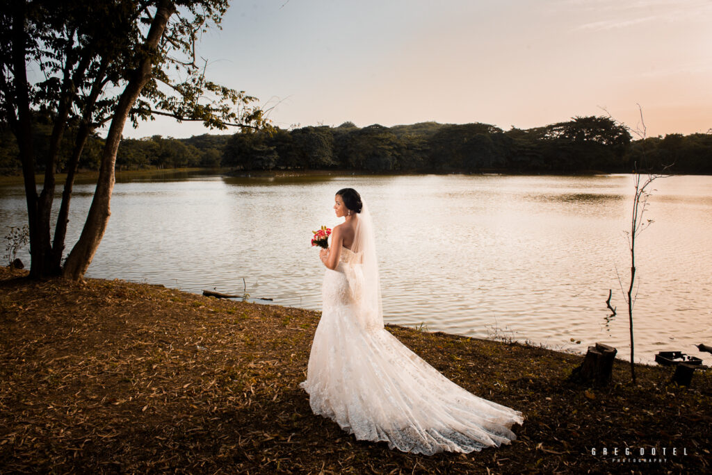 Sesión de fotos de novios y pre boda en el Parque Mirador Norte de Santo Domingo, República Dominicana por el fotógrafo dominicano Greg Dotel Photography