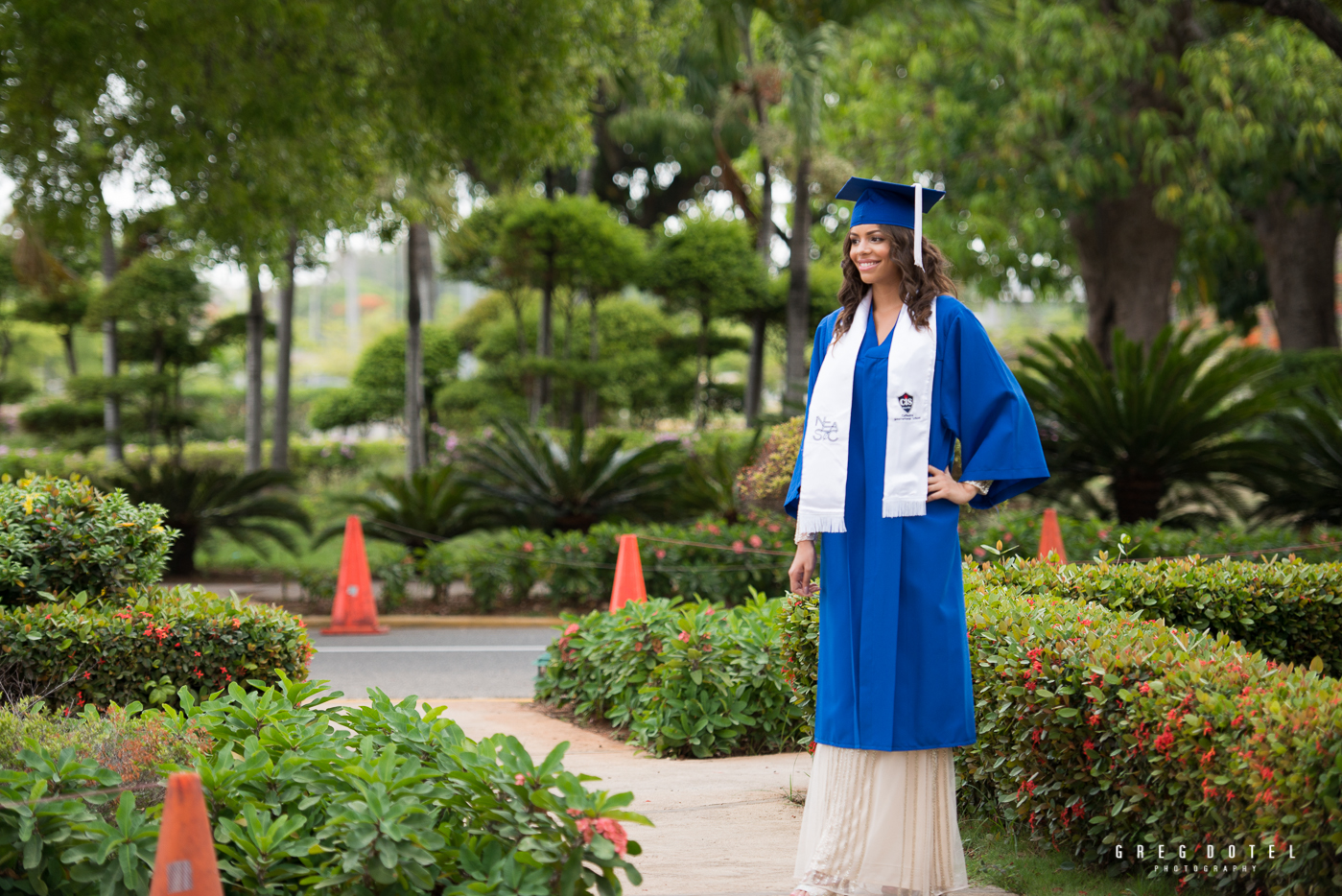 Fotografo para sesiones de fotos de graduaciones para colegios, escuelas y universidades en santo domingo republica dominicana