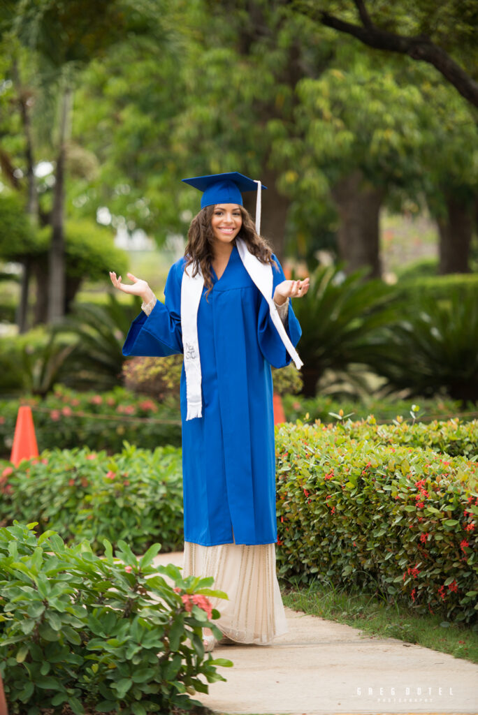 Fotografo para sesiones de fotos de graduaciones para colegios, escuelas y universidades en santo domingo republica dominicana