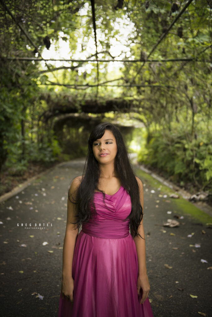 Fotografo de quinceaneras en el jardin botanico de Santo Domingo, Republica Dominicana