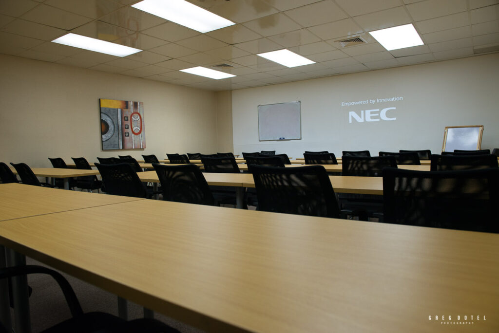 Fotografo profesional de interiores y arquitectura realizo fotos interiores de los salones de Servieventos en Santo Domingo
