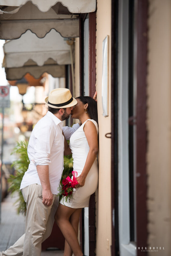 Sesión de novios de Mary y Mateo en la Zona Colonial de Santo Domingo de República Dominicana por el fotográfo Greg Dotel