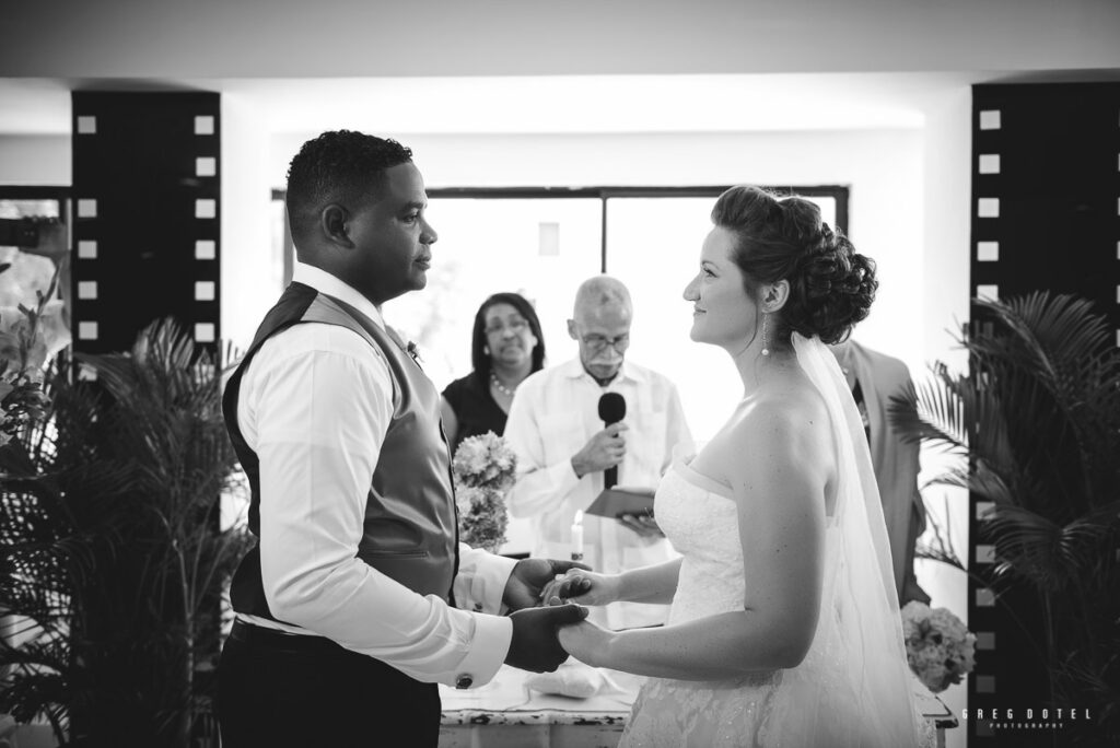 Durante la boda de Tiffany y Joel en la ciudad de Santo Domingo, Republica Dominicana