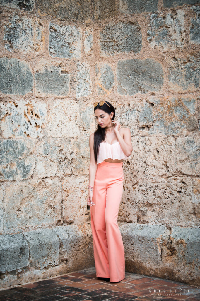 Fotografo de modelos en la Zona Colonial de Santo Domingo con Diipa Koshla