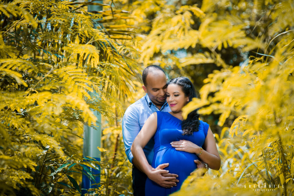 Sesion de fotos de embarazada en el parque mirador sur de Santo Domingo, Republica Dominicana