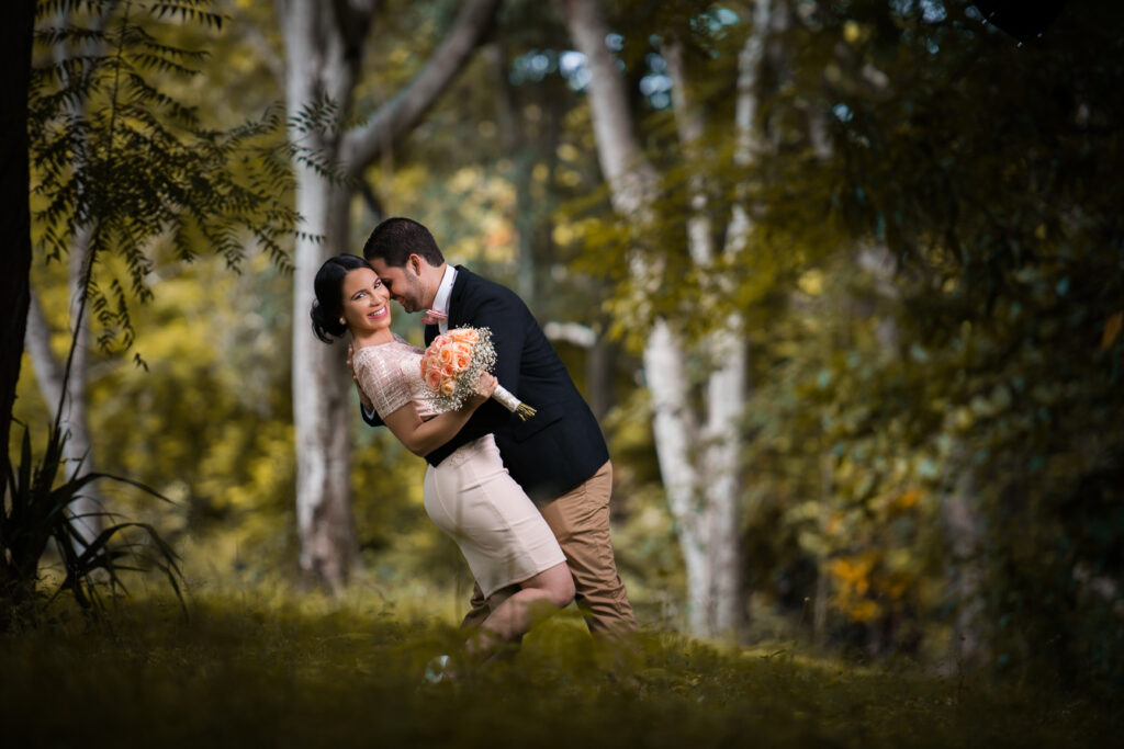 Sesion de novios o preboda en el Jardin Botanico Nacional de Santo Domingo, Republica Dominicana con el fotografo Greg Dotel