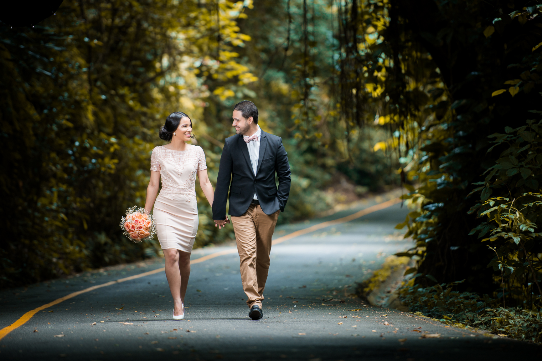 Sesion de novios o preboda en el Jardin Botanico Nacional de Santo Domingo, Republica Dominicana con el fotografo Greg Dotel