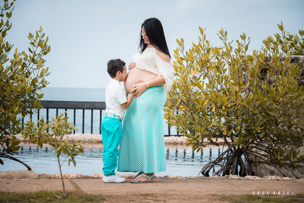 Sesion de fotos de embarazo de paola en el Acuario Nacional de Santo Domingo, República Dominicana