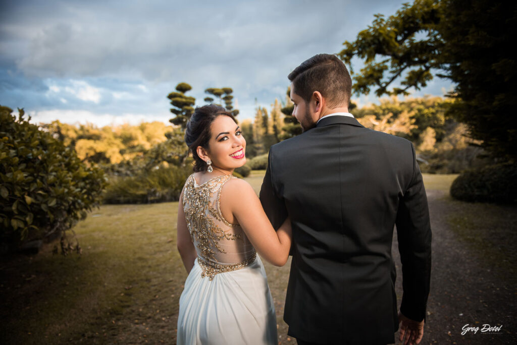 Sesion de novios y compromiso de Isis y Rene en el Jardin Botanico de Santo Domingo Republica Dominicana por el fotografo dominicano Greg Dotel