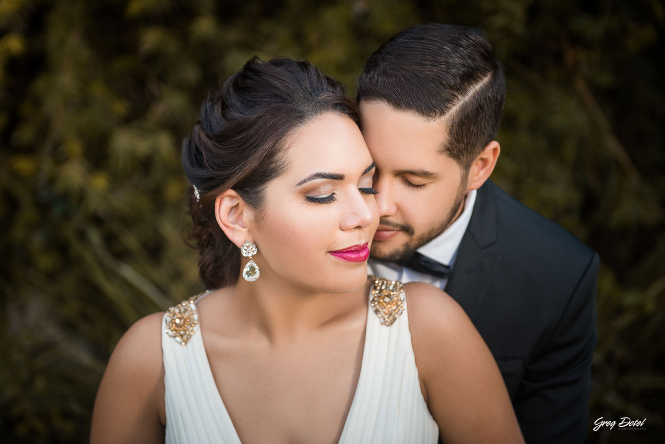 Sesion de novios y compromiso de Isis y Rene en el Jardin Botanico de Santo Domingo Republica Dominicana por el fotografo dominicano Greg Dotel