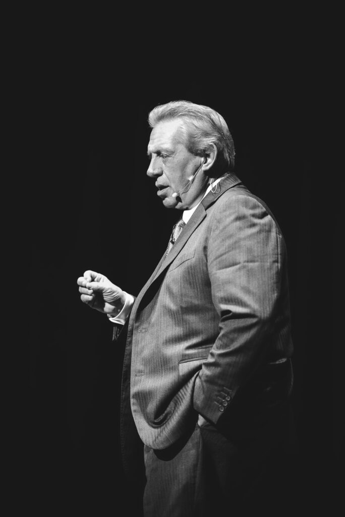 Retratos corporativos a John C Maxwell durante conferencia en Santo Domingo Republica Dominicana