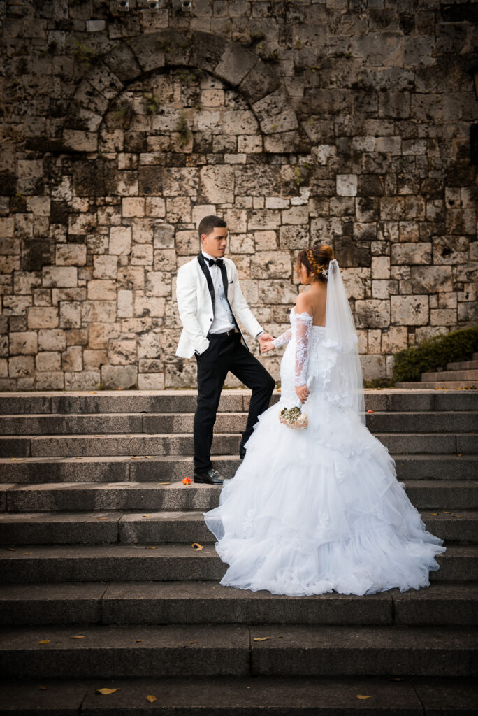 Sesion de novios o pre boda de Chari y Felix en la Zona Colonial de Santo Domingo Republica Dominicana