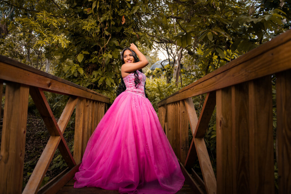 Quinceañera Stephanie en el Jardín Botánico de Santo Domingo, República Dominicana