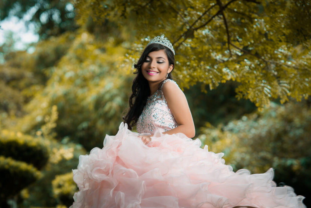 Sesión de fotos de Quinceañera en sus 15 años en el Jardín Botánico de Santo Domingo, República Dominicana