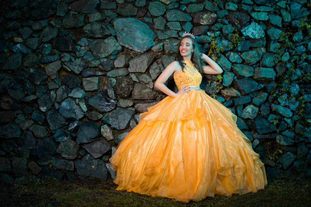 La Quinceañera Emely durante su sesión de fotos en Jarabacoa, República Dominicana