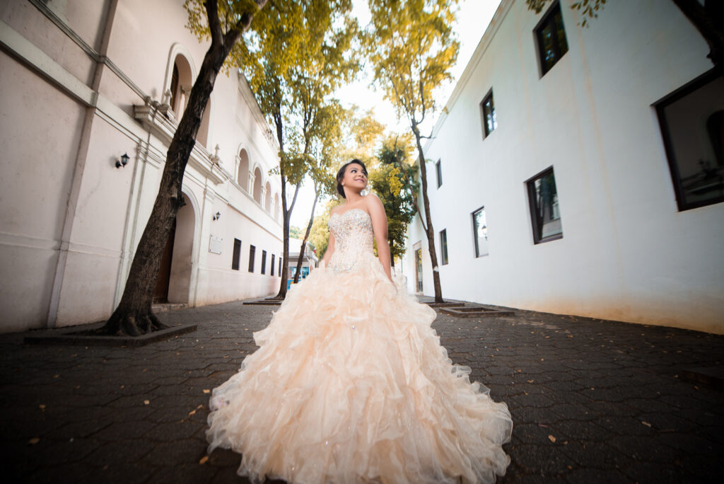 Sesión de fotos de los dulces 15 años de Jaysa en la Zona Colonial de Santo Domingo, República Dominicana