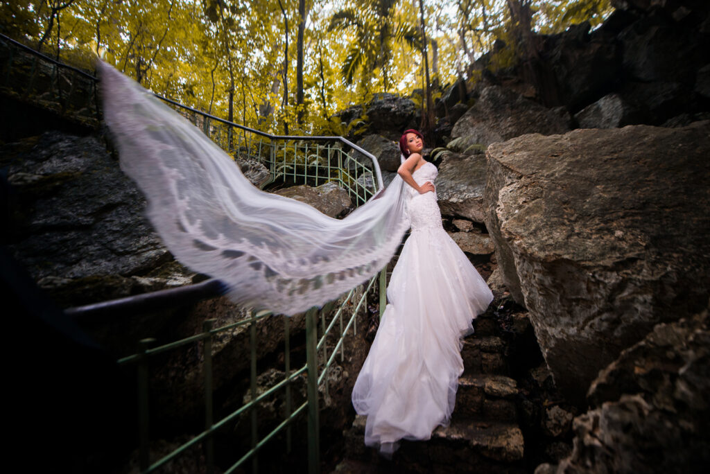 Sesión de novios Enmanuel y Suly por el fotografo dominicano Greg Dotel en el Parque los 3 Ojos de Santo Domingo Este