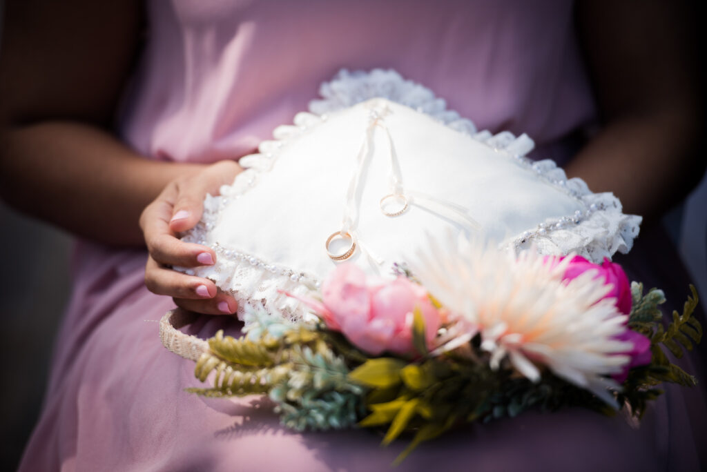 Fotos de anillos de bodas en Republica Dominicana por el fotografo dominicano Greg Dotel Photography