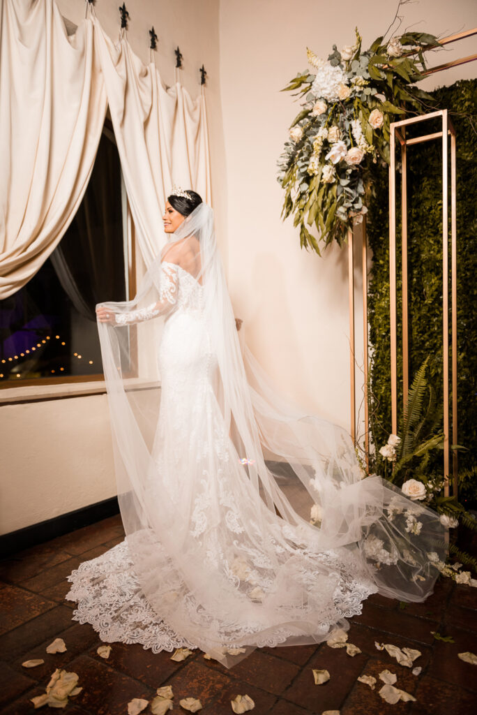 Fotos de la ceremonia y recepcion de la boda en el restaurante atarazana, Santo Domingo, Republica Dominicana por el fotografo dominicano Greg Dotel Photography