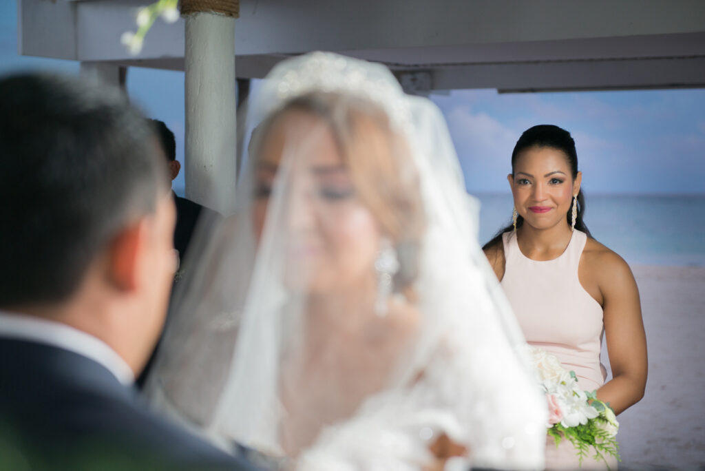 Boda de Giselle y Welmo en Punta Cana, Republica Dominicana por el fotografo Greg Dotel