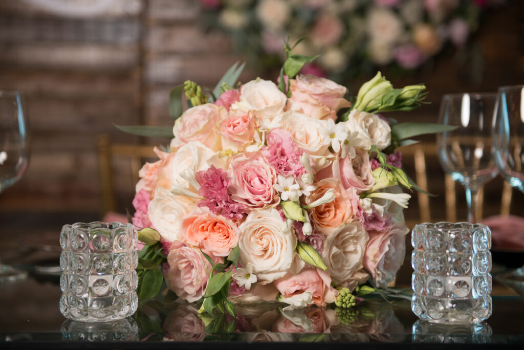 Fotos de decoracion de bodas en el hotel Crowne Plaza en Santo Domingo, Republica Dominicana por el fotografo dominicano Greg Dotel Photography