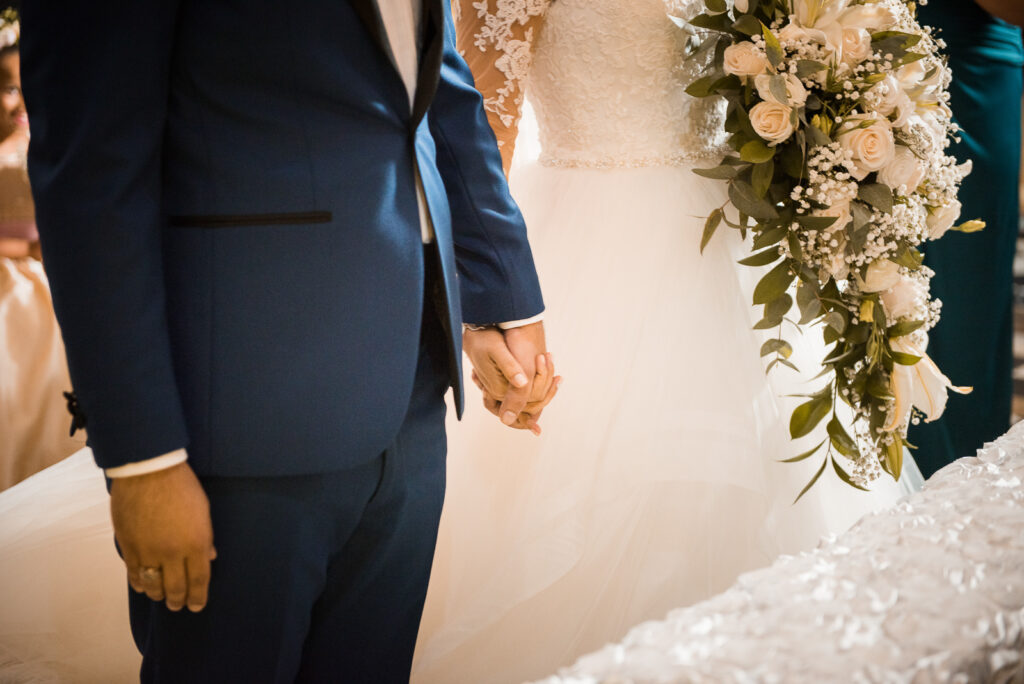 Fotos de la Boda celebrada en la Iglesia del Santo Cerro, La Vega, Republica Dominicana por el fotografo dominicano Greg Dotel Photography