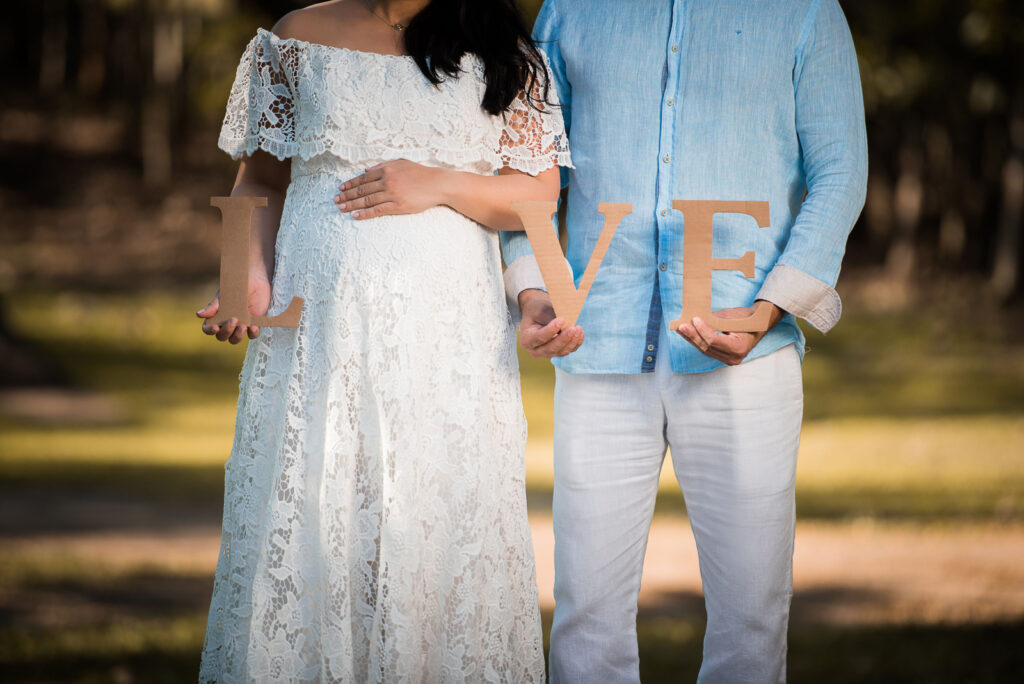 Sesion de fotos de embarazadas en las Ruinas de Emgombre en Santo Domingo, Republica Dominicana por el fotografo dominicano