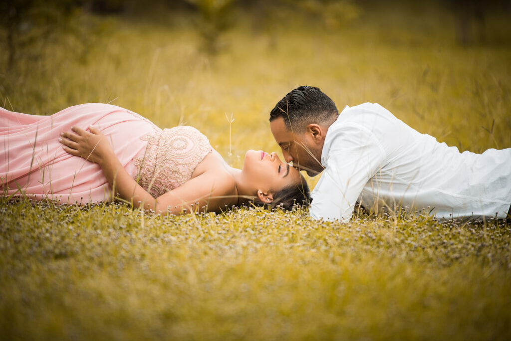 Sesion de fotos de embarazadas en el Parque Mirador Norte de Santo Domingo, Republica Dominicana por el fotógrafo dominicano