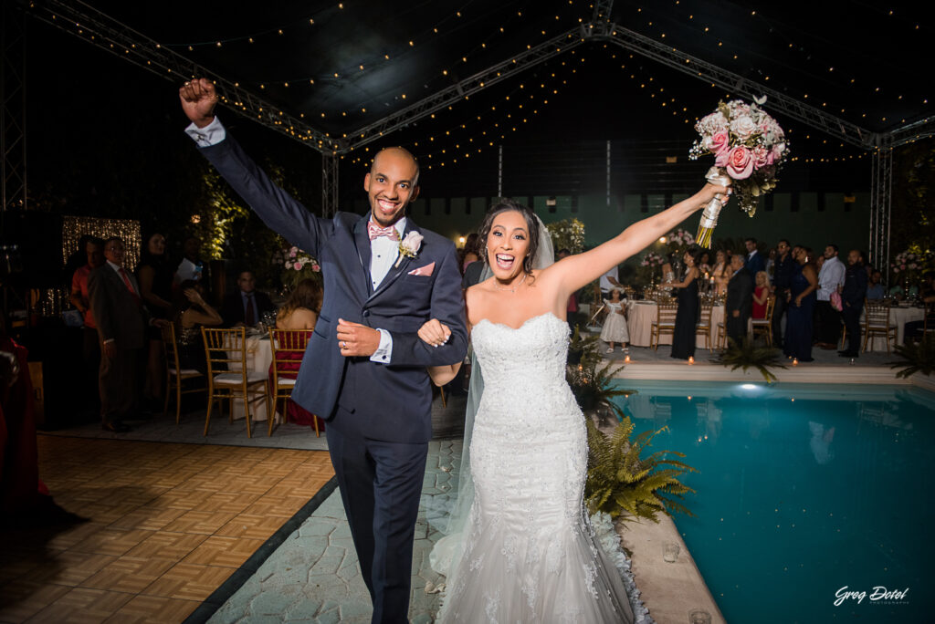 Fotos de la ceremonia y recepcion de la boda en el Hotel Mauad, Santo Domingo, Republica Dominicana por el fotografo dominicano Greg Dotel Photography