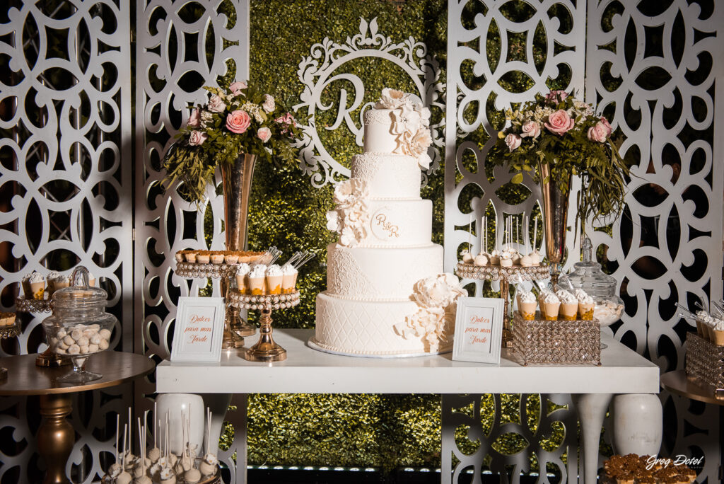 Fotos de la ceremonia y recepcion de la boda en el Hotel Mauad, Santo Domingo, Republica Dominicana por el fotografo dominicano Greg Dotel Photography