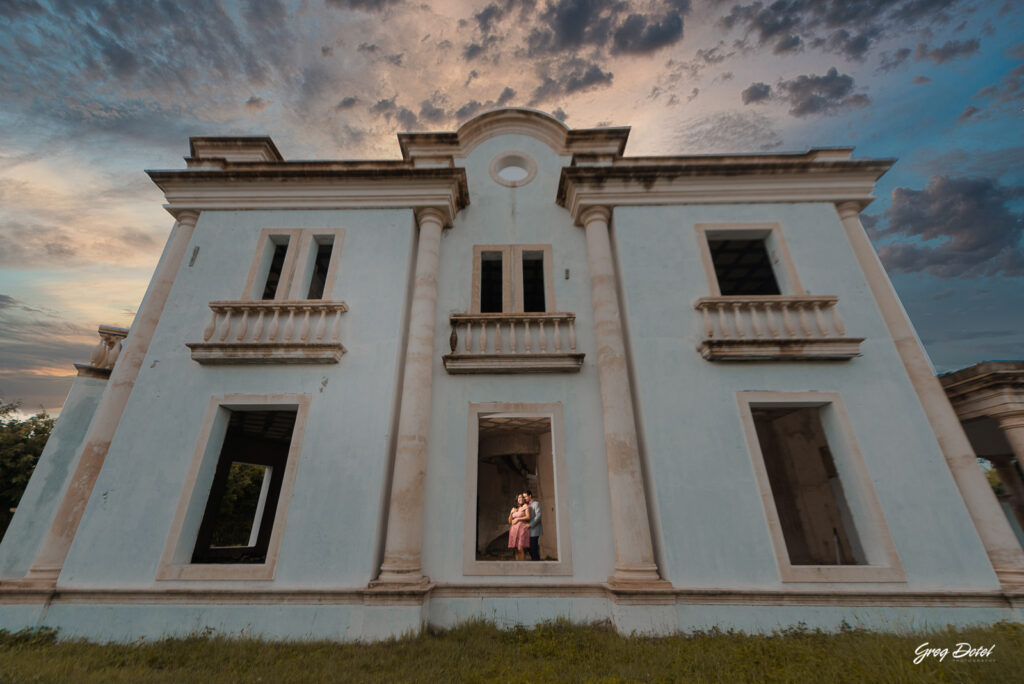 Sesión de fotos pre boda o novios en el Metro Country Club, República Dominicana por el fotografo dominicano Greg Dotel Photography.