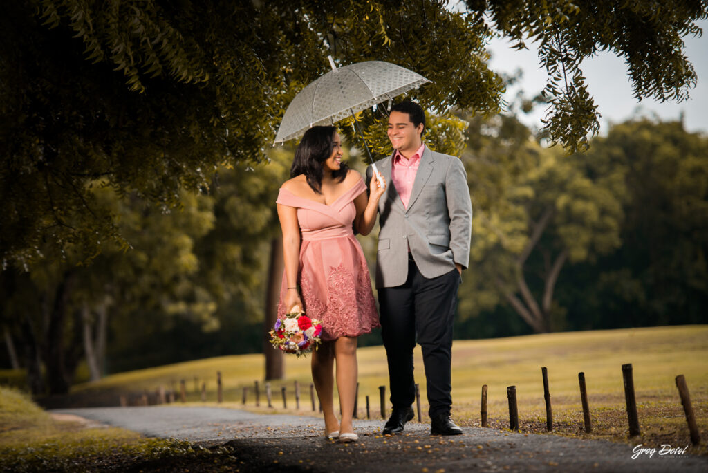 Sesión de fotos pre boda o novios en el Metro Country Club, República Dominicana por el fotografo dominicano Greg Dotel Photography.