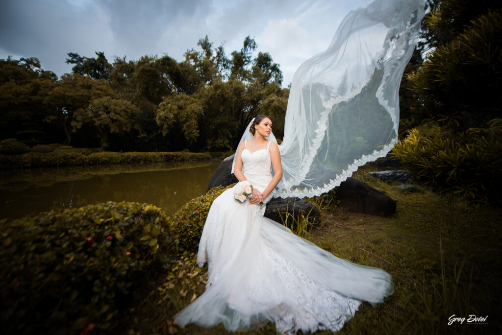 Sesión de fotos de novios o pre boda de Emilie y Carlos en el Jardín Botánico de Santo Domingo, República Dominicana por el fotografo dominicano Greg Dotel Photography