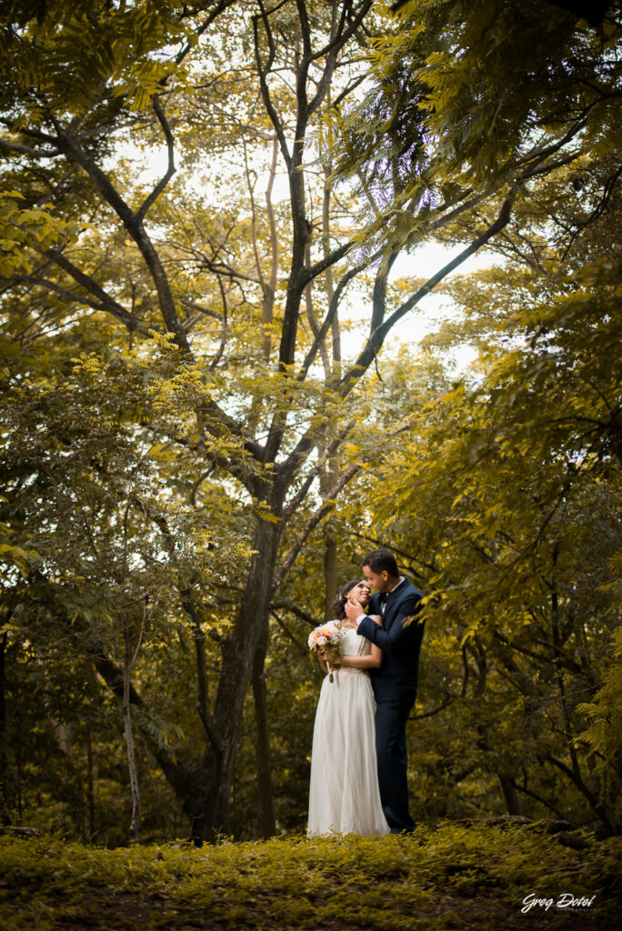 Sesión de fotos de novios o pre boda de Florangel y Cesareo en el las Ruinas de Engombe de Santo Domingo, República Dominicana por el fotografo dominicano Greg Dotel Photography