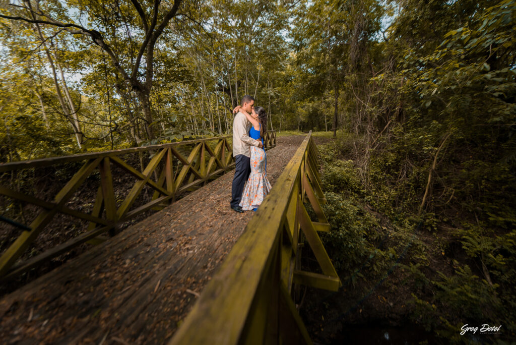 Sesión de fotos de novios o pre boda de Florangel y Cesareo en el las Ruinas de Engombe de Santo Domingo, República Dominicana por el fotografo dominicano Greg Dotel Photography