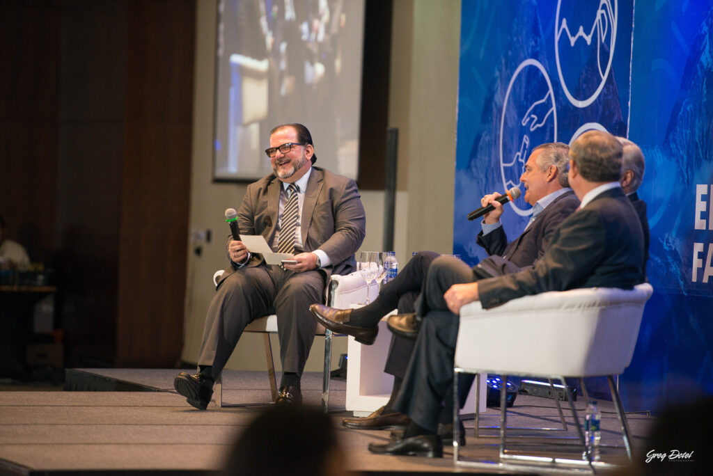 Cobertura fotográfica del 3er seminario de empresas familiares impartido por ANJE. Fue un evento corporativo llevado a cabo en el hotel Real Santo Domingo en la República Dominicana por nuestro equipo de fotógrafos