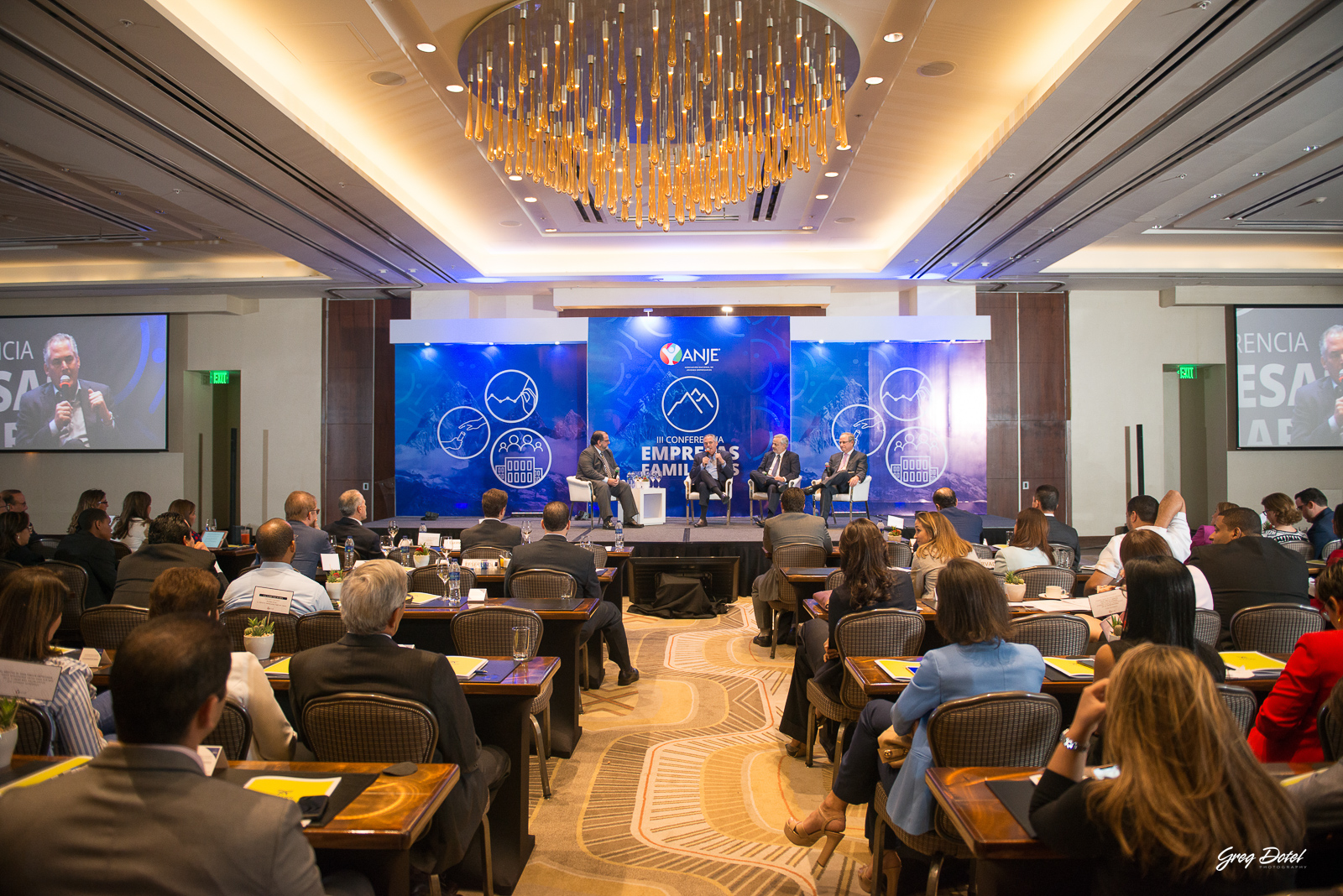 Cobertura fotográfica del 3er seminario de empresas familiares impartido por ANJE. Fue un evento corporativo llevado a cabo en el hotel Real Santo Domingo en la República Dominicana por nuestro equipo de fotógrafos