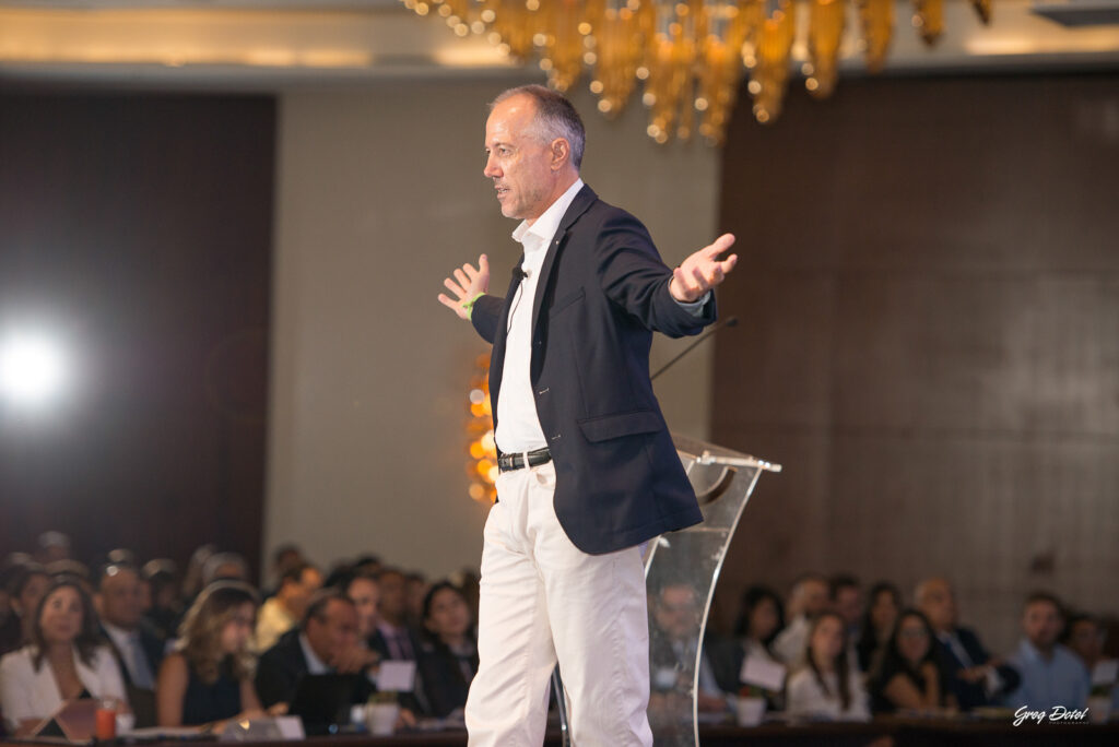 Cobertura fotográfica del 3er seminario de empresas familiares impartido por ANJE. Fue un evento corporativo llevado a cabo en el hotel Real Santo Domingo en la República Dominicana por nuestro equipo de fotógrafos