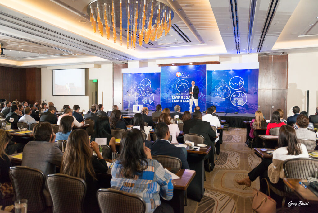 Cobertura fotográfica del 3er seminario de empresas familiares impartido por ANJE. Fue un evento corporativo llevado a cabo en el hotel Real Santo Domingo en la República Dominicana por nuestro equipo de fotógrafos