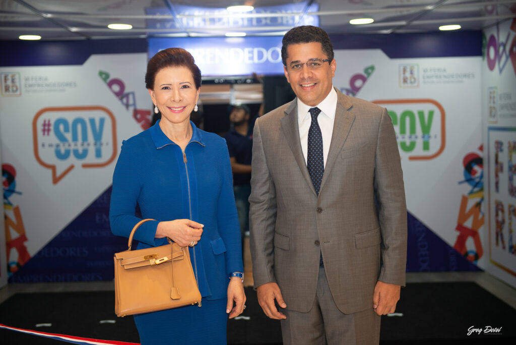 Cobertura de la feria emprendedores donde empresas y emprendedores mostraron sus innovaciones en este importante evento corporativo de la República Dominicana