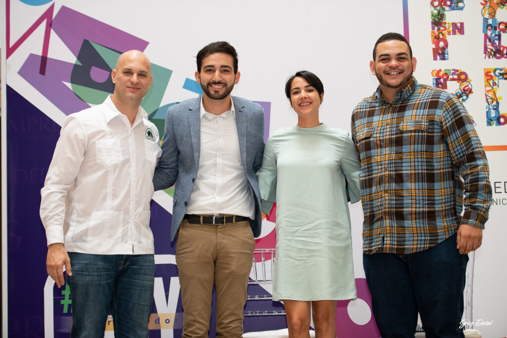 Cobertura de la feria emprendedores donde empresas y emprendedores mostraron sus innovaciones en este importante evento corporativo de la República Dominicana