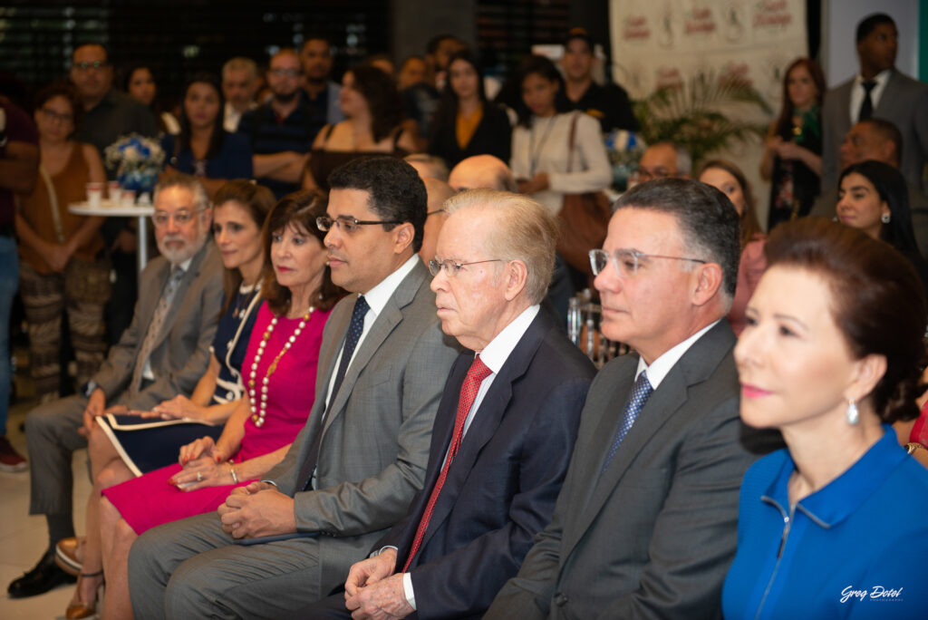 Cobertura de la feria emprendedores donde empresas y emprendedores mostraron sus innovaciones en este importante evento corporativo de la República Dominicana