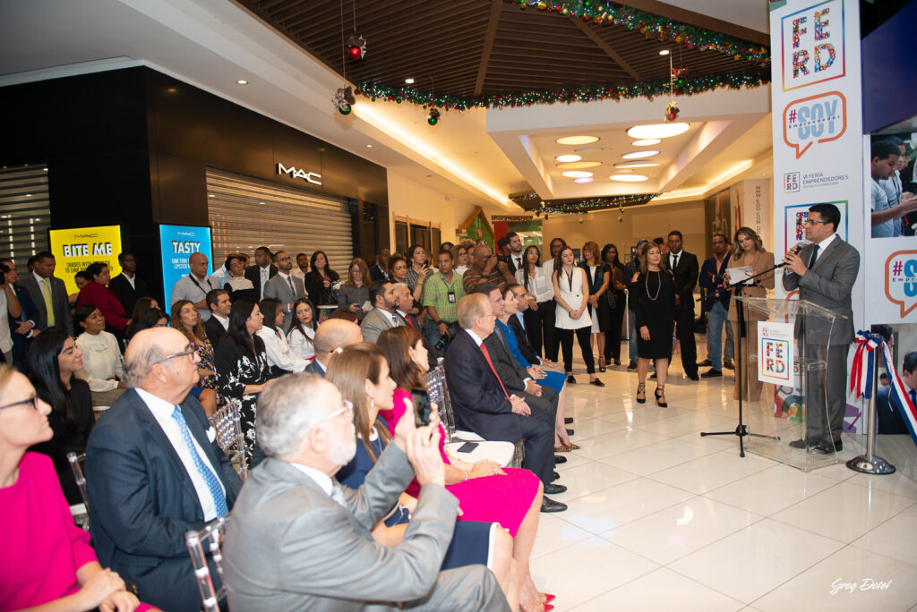 Cobertura de la feria emprendedores donde empresas y emprendedores mostraron sus innovaciones en este importante evento corporativo de la República Dominicana