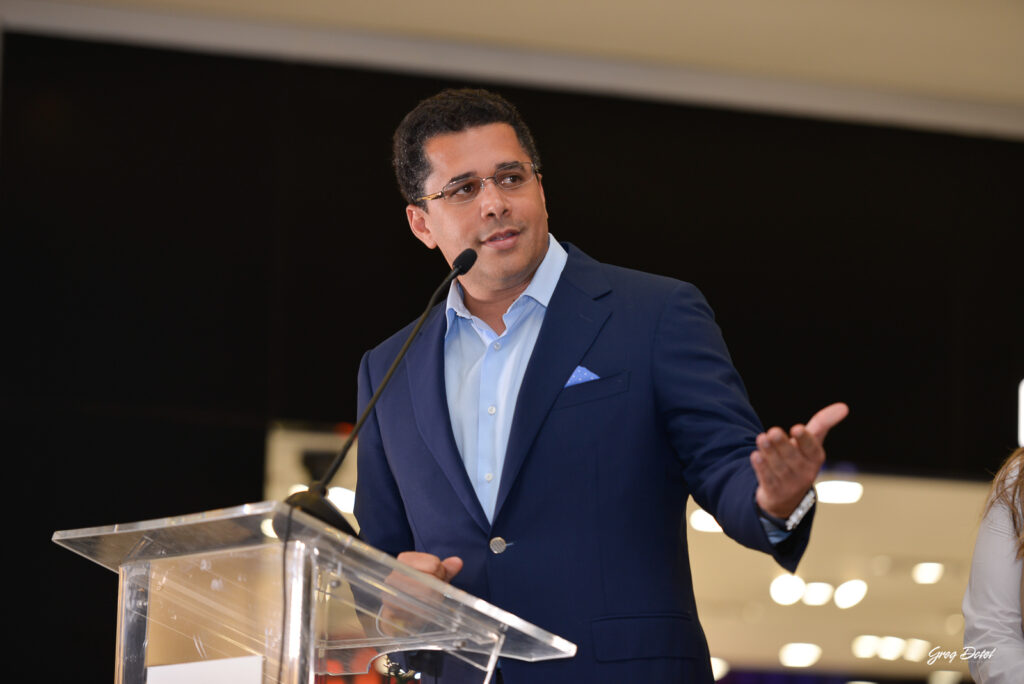 Cobertura de la feria emprendedores donde empresas y emprendedores mostraron sus innovaciones en este importante evento corporativo de la República Dominicana