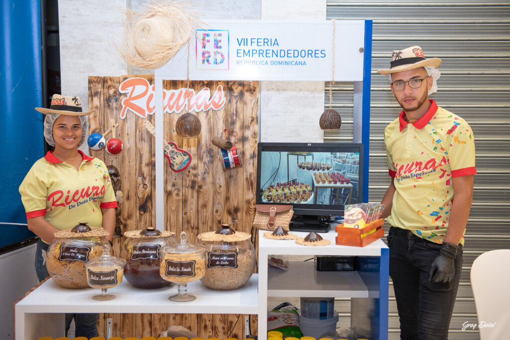 Cobertura del evento feria emprendedores 2019. Donde empresas y emprendedores mostraron sus innovaciones en este importante evento corporativo de la República Dominicana