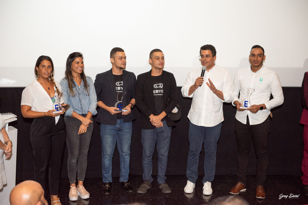 Cobertura del evento feria emprendedores 2019. Donde empresas y emprendedores mostraron sus innovaciones en este importante evento corporativo de la República Dominicana