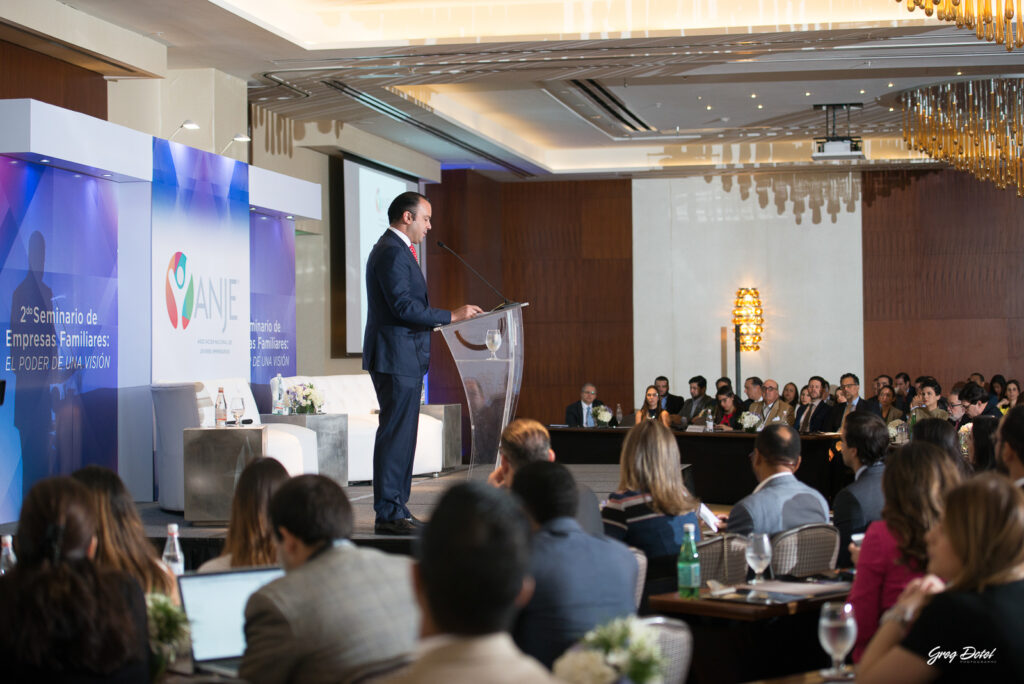 Cobertura fotográfica del 2do seminario de empresas familiares impartido por ANJE. Fue un evento corporativo llevado a cabo en el hotel Real Santo Domingo en la República Dominicana por nuestro equipo de fotógrafos