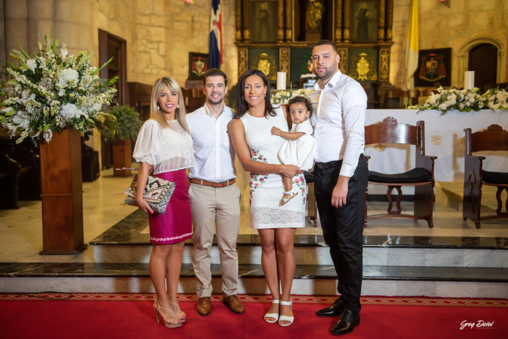 Fotos del Bautizo de Alison en la Catedral Primada de America en Santo Domingo República Dominicana