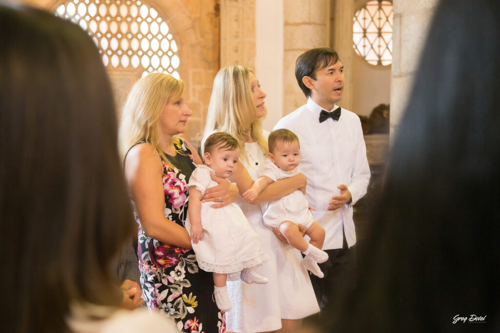 Fotos del Bautizo de la familia Abaunza celebrado en la Catedral Primada de Ámerica en Santo Domingo República Dominicana por el fotógrafo Greg Dotel